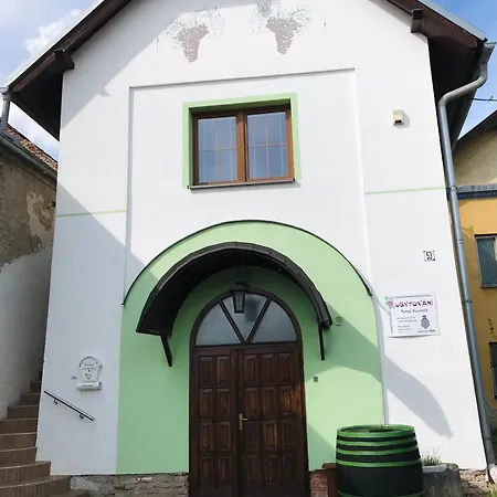 Zapomenutý Sklípek * Olbramovice (Znojmo)
